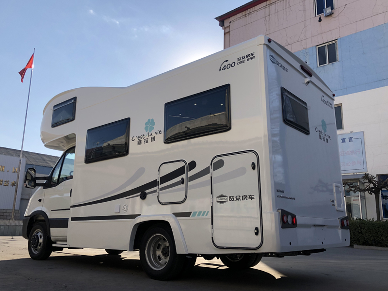 舒適、空間、安全，樣樣具備的房車